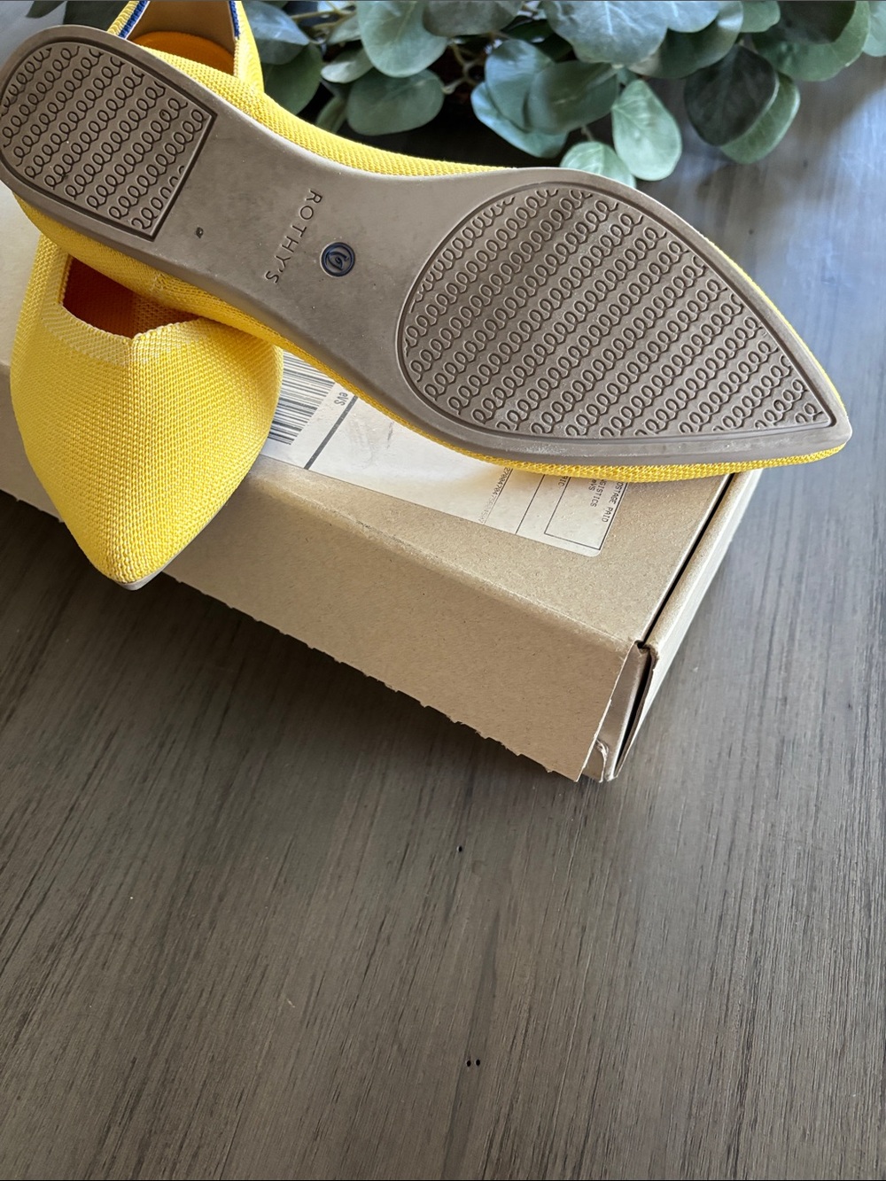 Women's Yellow Pointed Toe Slip-On Flats - Picture 3 of 4